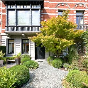 Etangs d'Ixelles, superbe hôtel de Maître,  jardin  garages