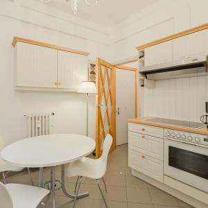 Place Brugmann, appartement 2 chambres +bureau