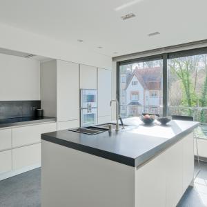 Uccle, superbe appartement dans immeuble Corbiau