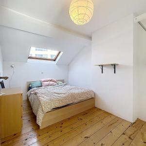 Quartier Européen : Duplex meublé 2 chambres avec terrasse