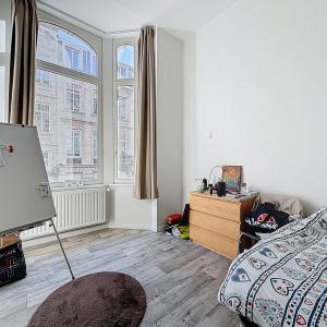 Place Brugmann : Bel appartement 2 chambres + bureau