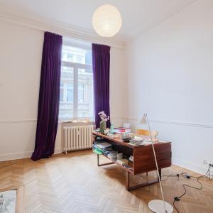 Place Brugmann : bel appartement rénové 4 chambres