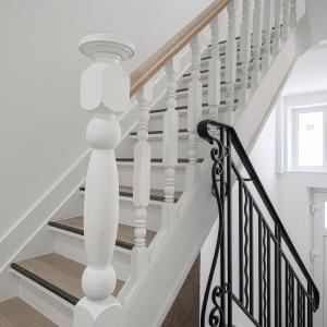 Lepoutre: Magnifique duplex rénové 2 chambres, bureau + cour