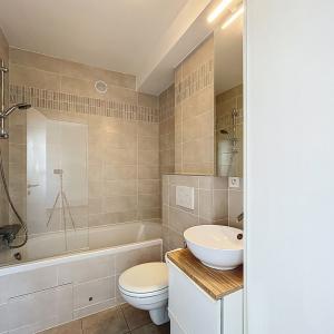 UCL : Lumineux appartement dernier étage avec une terrasse