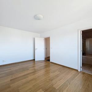 UCL : Lumineux appartement dernier étage avec une terrasse