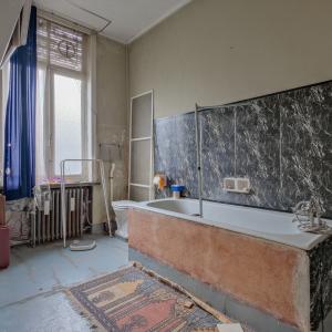 Pl. Brugmann - Maison bourgeoise de ± 580 m² bruts & jardin 