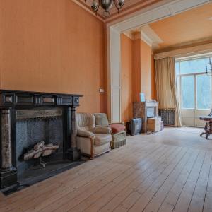 Pl. Brugmann - Maison bourgeoise de ± 580 m² bruts & jardin 