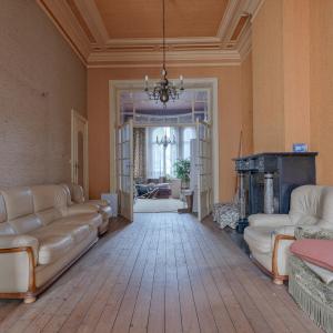 Pl. Brugmann - Maison bourgeoise de ± 580 m² bruts & jardin 