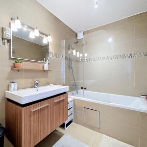 Penthouse ± 85 m² + terrasse ± 20 m² + parking 