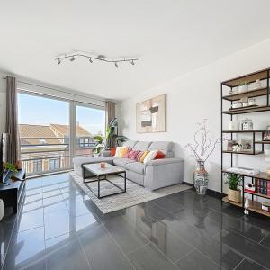 Penthouse ± 85 m² + terrasse ± 20 m² + parking 