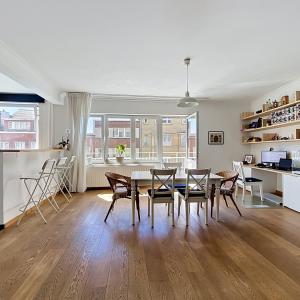 Altitude 100 : Charmant appartement 2 chambres rénové