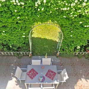 Splendide maison: jardin sud, double garage, prof. libérale