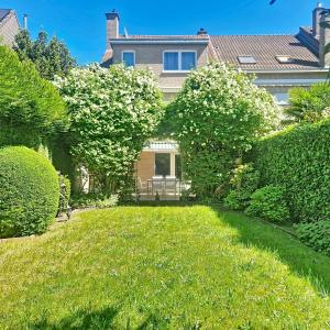 Splendide maison: jardin sud, double garage, prof. libérale