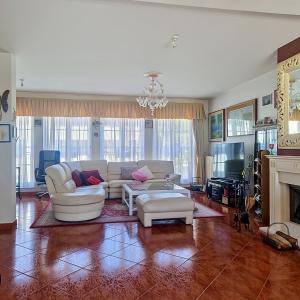 Splendide maison: jardin sud, double garage, prof. libérale