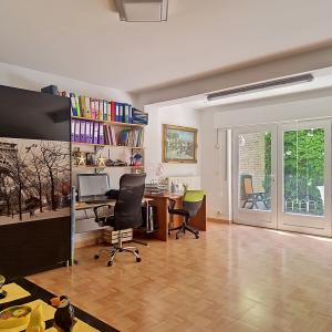 Splendide maison: jardin sud, double garage, prof. libérale