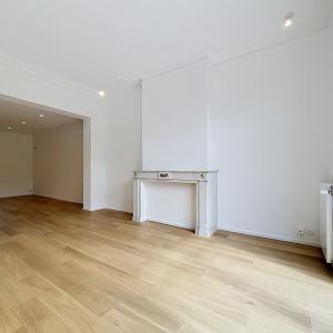 Place Brugmann : Appartement rénové 1chambre + balcon 