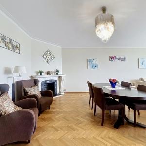 Roosevelt / Bois de la Cambre : Bel appartement + terrasse