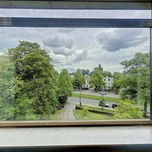 Roosevelt / Bois de la Cambre : Bel appartement + terrasse