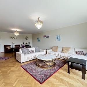 Roosevelt / Bois de la Cambre : Bel appartement + terrasse