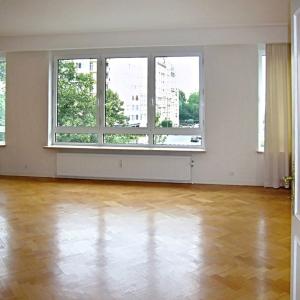 Roosevelt / Cambre : Bel appartement de standing + terrasse