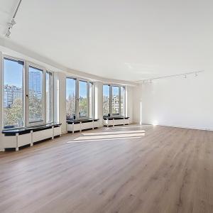 Jardin du Roi : Sompteux duplex rénové 2 chambres + bureau
