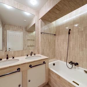 Jardin du Roi : Sompteux duplex rénové 2 chambres + bureau