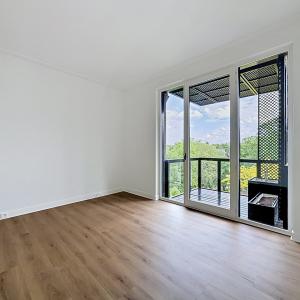 Jardin du Roi : Sompteux duplex rénové 2 chambres + bureau