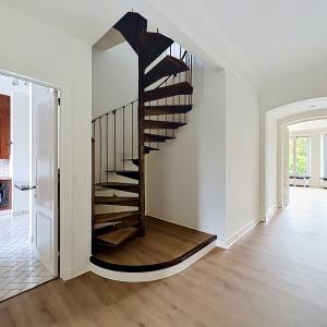 Jardin du Roi : Sompteux duplex rénové 2 chambres + bureau