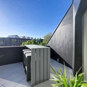 Anvers : Penthouse 2 chambres rénové en 2021