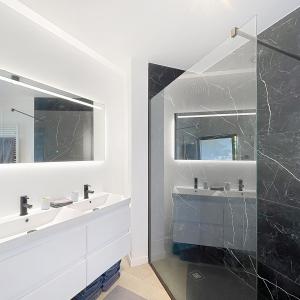 Penthouse 2 chambres rénové en 2021