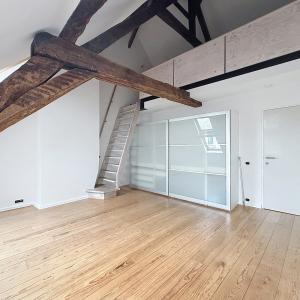 Centre de Bruxelles : Superbe duplex atypique + parking