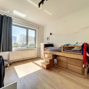 Parvis Saint-Pierre : Magnifique maison rénovée 5 chambres