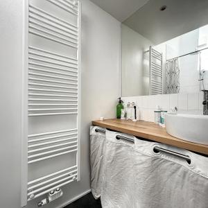 Parvis Saint-Pierre : Magnifique maison rénovée 5 chambres
