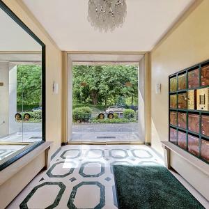 Sq. Vergote : Bel appartement 4 ch + terrasse + pkg