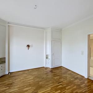 Sq. Vergote : Bel appartement 4 ch + terrasse + pkg