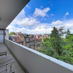 Sq. Vergote : Bel appartement 4 ch + terrasse + pkg