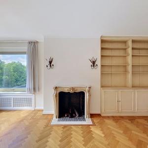 Sq. Vergote : Bel appartement 4 ch + terrasse + pkg