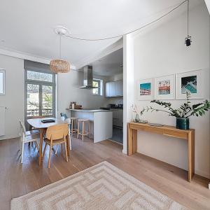 Pl. Vanderkindere : Superbe duplex penthouse meublé + terras