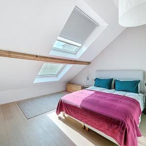 Pl. Vanderkindere : Superbe duplex penthouse meublé + terras