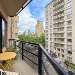 Roosevelt/Cambre : appartement 2 chambres + balcon + parking