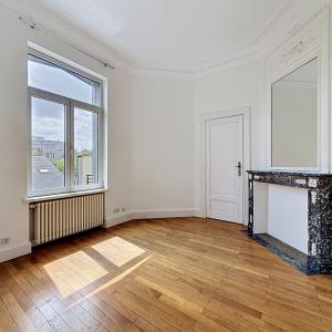 Place Brugmann : Appartement de haut standing 3 ch + bureau