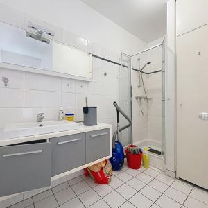Châtelain : Duplex penthouse avec terrasse et parking
