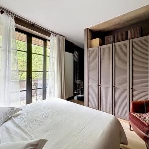 Churchill/Montjoie : Bel appartement meublé avec cour