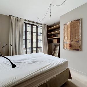 Churchill/Montjoie : Bel appartement meublé avec cour