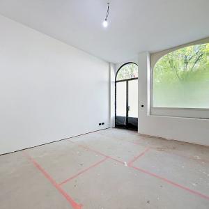 Lepoutre / Pl. Brugmann : Joli commerce casco