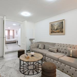 Quartier européen – Cinquantenaire : Bureau de ± 67 m²