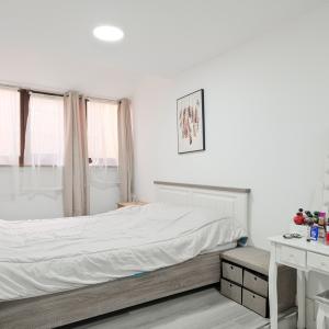 Quartier européen – Cinquantenaire : Bureau de ± 67 m²