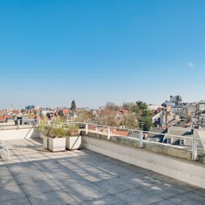 Rond Point Etoile : Superbe appartement 3 chambres 