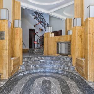 Rond Point Etoile : Superbe appartement 3 chambres 