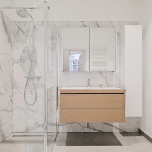 Rond Point Etoile : Superbe appartement 3 chambres 